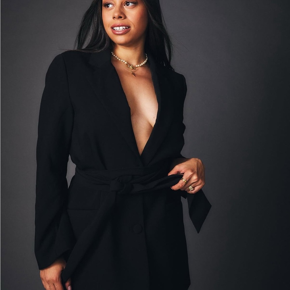 BOA. Elegant Black Blazer with Belt